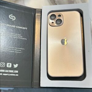 Saltoinc gold iPhone 14 case with strap